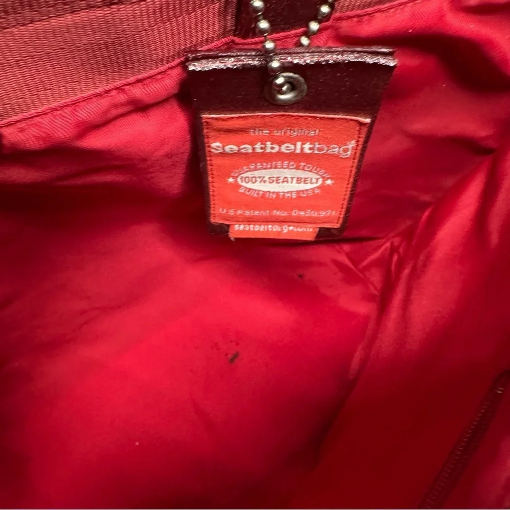 Harveys seatbelt Red Checkered Tote Bag